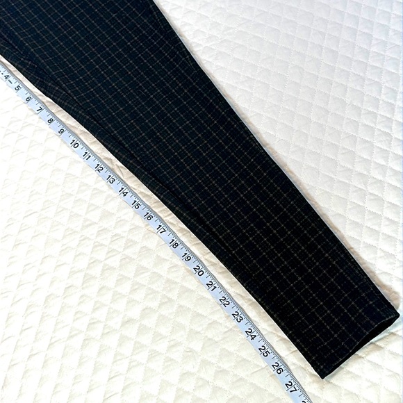 American Original REWASH Brand Legging. Black, Brown & Gray Plaid. Size Medium - Picture 3 of 9